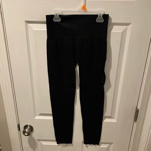 Yummie Tummie high waited crop leggings